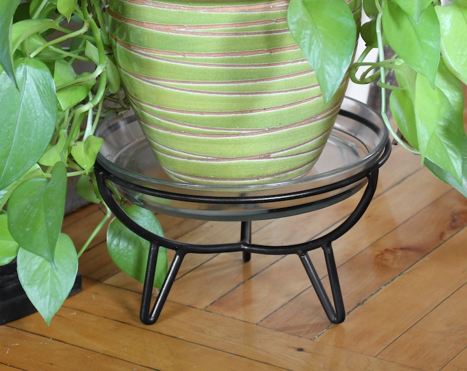 Orbit Modern Tripod Plant Stand with Saucer