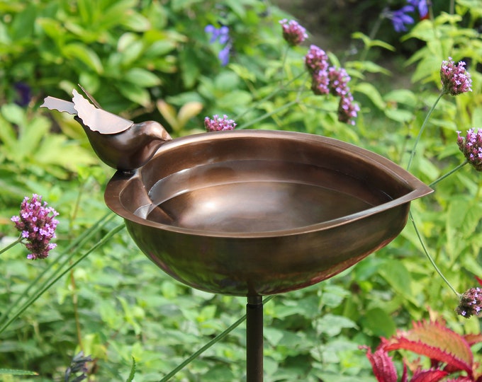 Heart-shaped Copper Birdbath with Stake