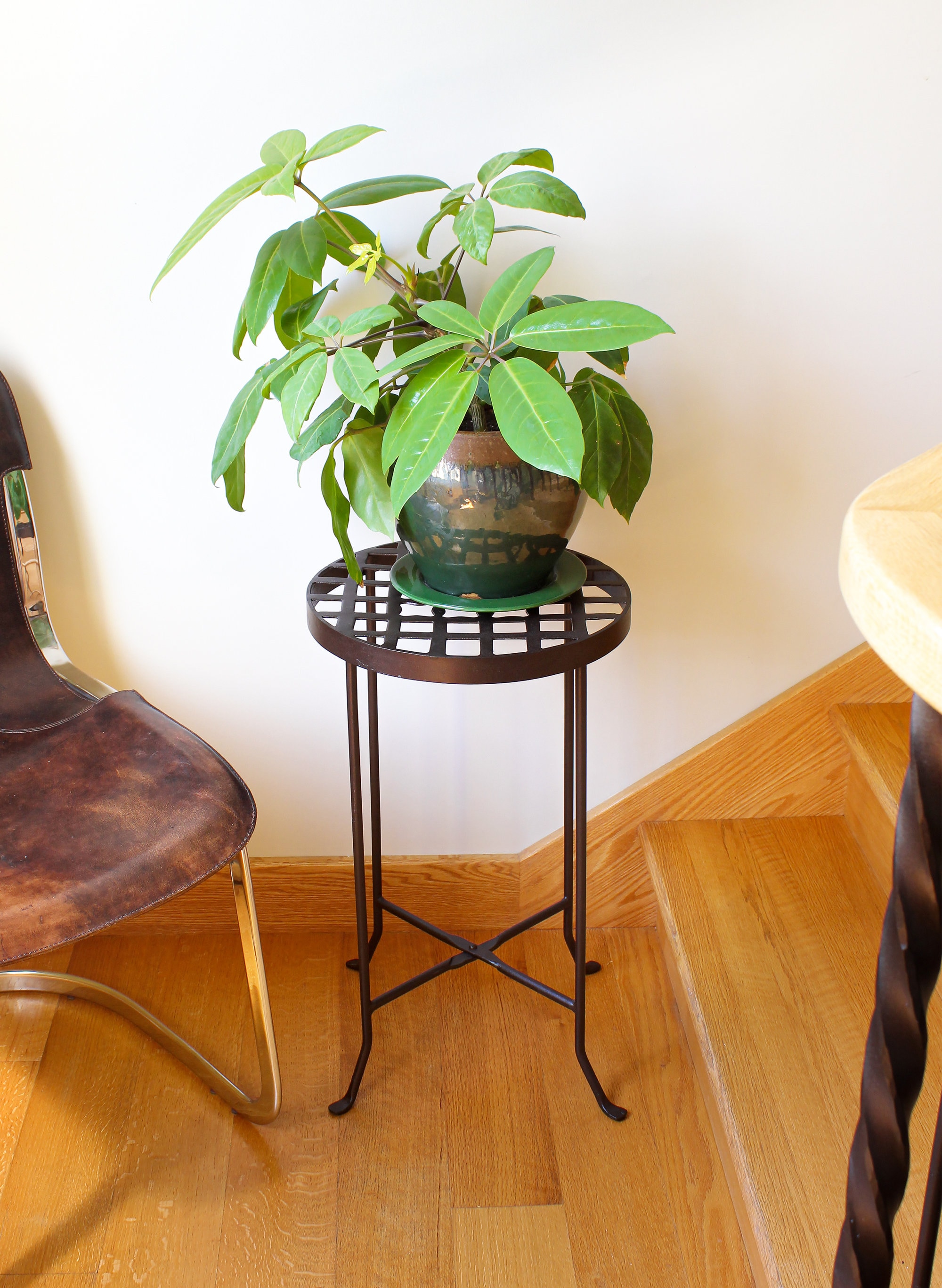 Roman Flowers Side Table/plant Stand Indoor/outdoor - Etsy