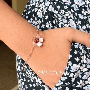 Rose gold Sakura bracelet, gift for women, Japanese cherry blossom crystal chain bracelet, pink bracelet, handmade jewellery Non crystal chain