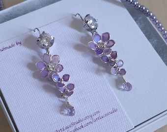 Boucle d'oreille lavande, boucle d'oreille fleur de mariée, cadeau de boucle d'oreille de Noël, boucle d'oreille lilas longue pendante violet, zircon, boucle d'oreille de mariage violet