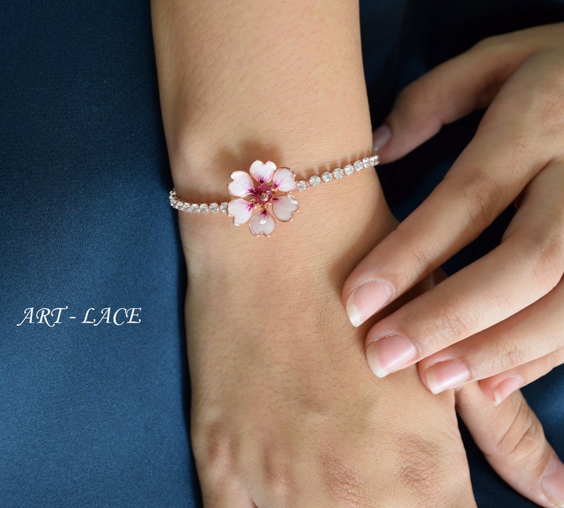 Rose gold Sakura bracelet, gift for women, Japanese cherry blossom crystal chain bracelet, pink bracelet, handmade jewellery Crystal chain