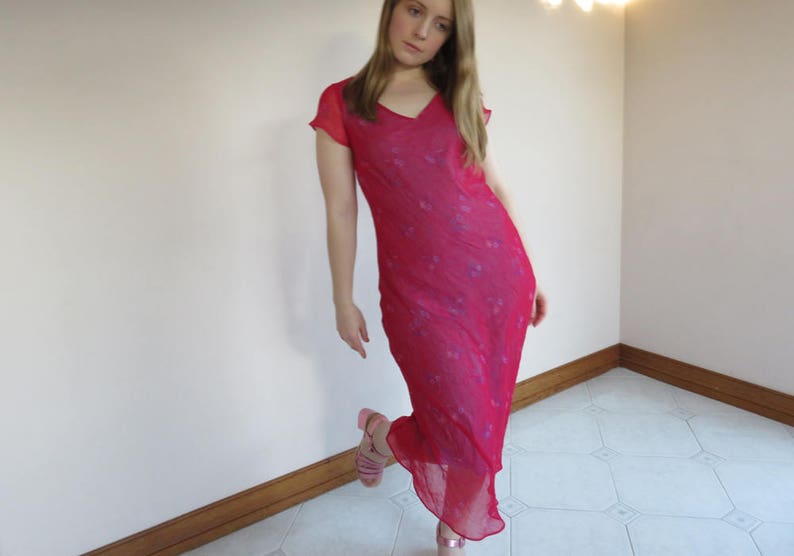 90s Hot Pink Floral Dress Chiffon Floaty Dresses Short Sleeve Crinkle Fabric Midi V Neck Sheer Size 12 Large Party Feminine Girly