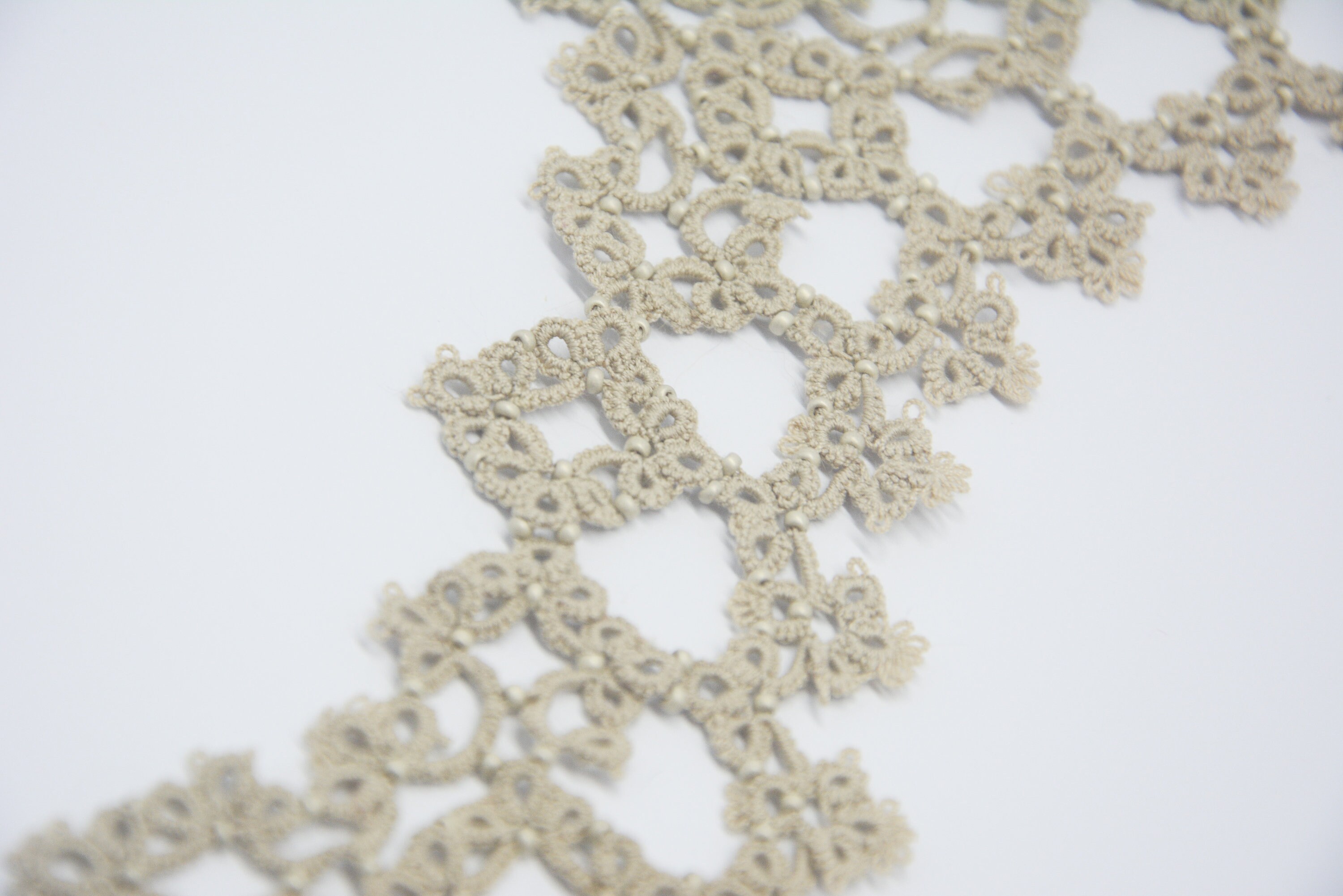 Tatted Lace Unique Artisan Collar Necklace Victorian Detachable Beaded