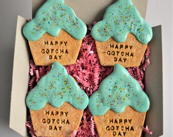 Happy Gotcha Day Cupcake Cookies /Gourmet Dog Treats /Dog Birthday /Dog Cookies /Organic Dog Treats /Dog Biscuits /Dog Bakery