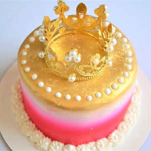 Princess/Prince 4 Inch Gourmet Dog Cake /Gourmet Dog Treats /Dog Birthday /Gourmet Pet Treats /Gift for Dog /Dog Bakery /Cake for Dog