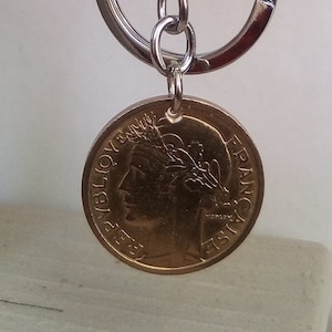 2 franc Morlon coin key ring from 1932 or 1933 from France.