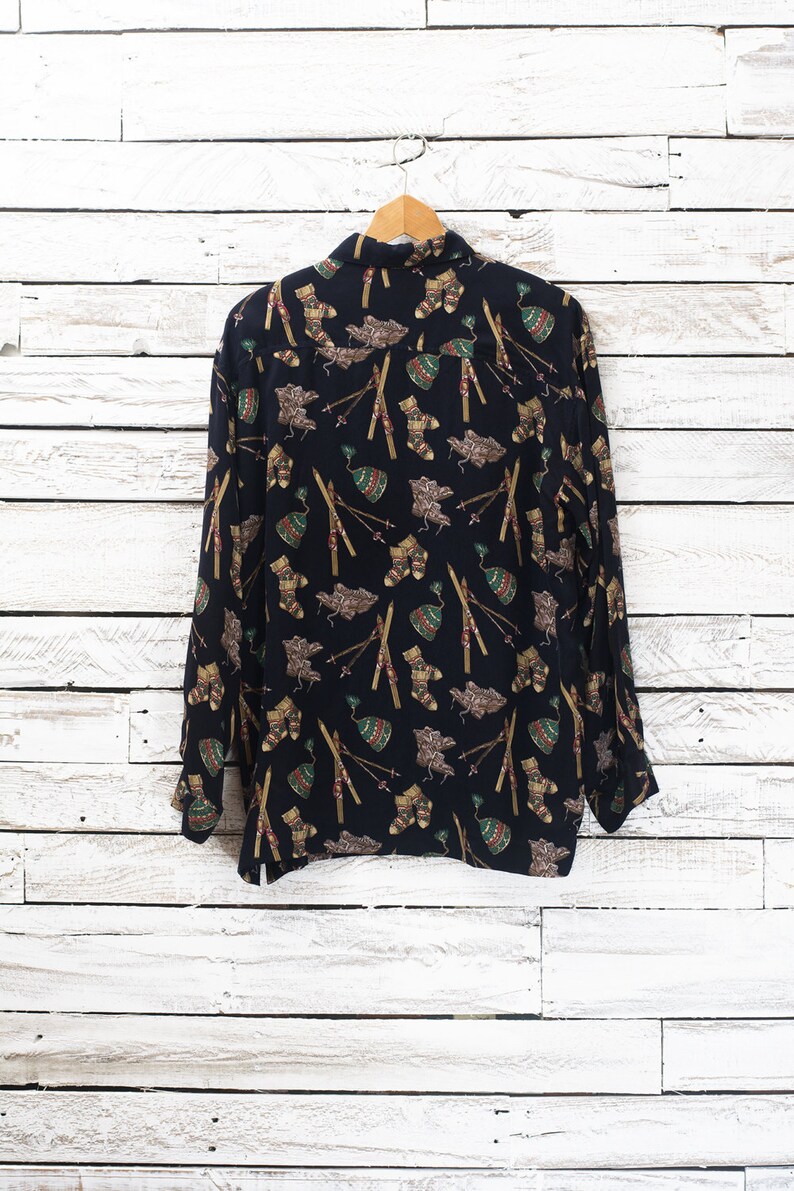 Vintage winter patterns shirt Ski patterned blouse Vintage blouse Ski patterns Les Ailes de la Mode Winter ski shirt