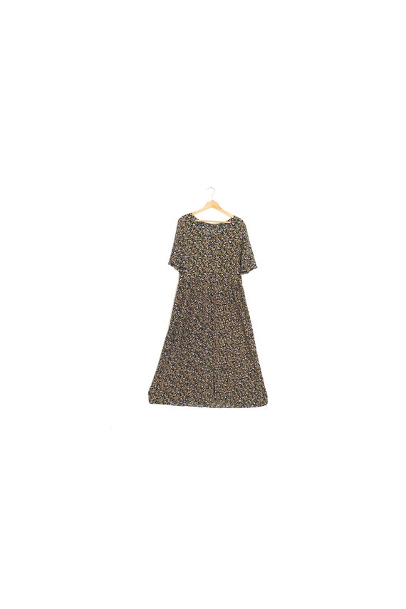 Vintage maxi flower dress. Retro floral long dress
