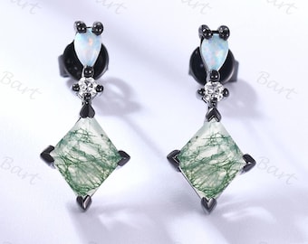 Pendientes de ágata musgosa: rombo, plata, oro negro, ópalo y diamantes.