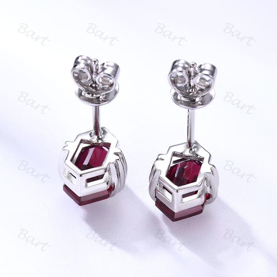 K10 モスアゲート ピアス Tiny Motif】K10ダイヤモンドハートピアス（0.03ct）｜ピアス