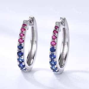 Rubin-Saphir-Ohrringe: 14k Weißgold Huggie Ohrringe