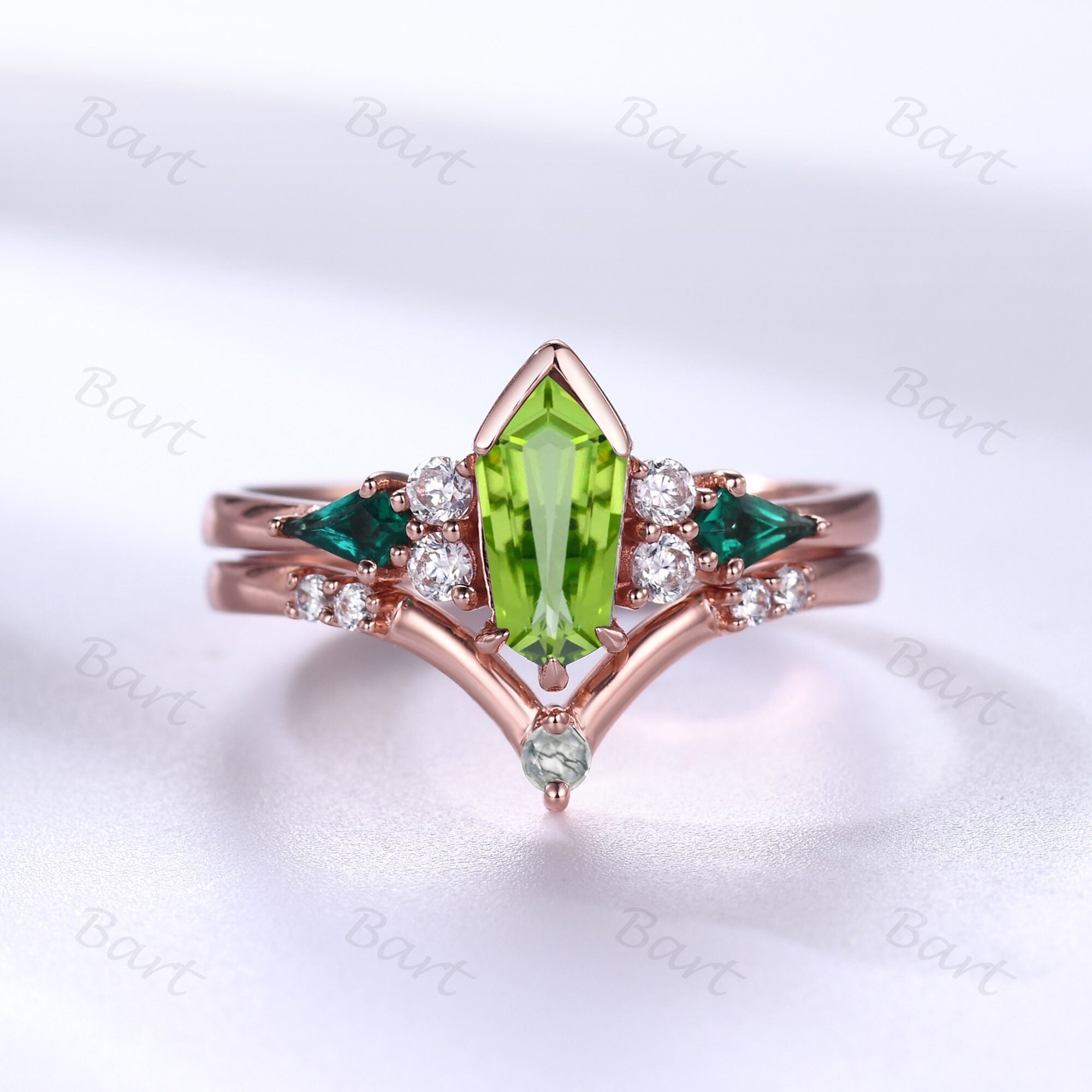 Coffin Kite Peridot Birthstone Ring Set, 14K 18K Rose Gold Green Stone Engagement Ring Unique Shield Green Peridot Ring Vintage Coffin Ring