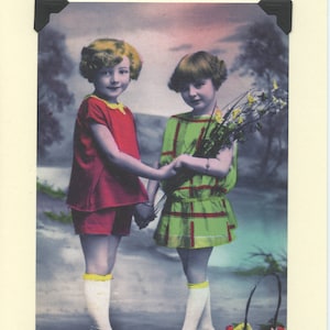 Geblümte Freunde: Freundin Verlobungskarte, Kindheitsliebe, Tochterkarte, Blumenmädchen, junge Liebeskarte, vintage lgbtq+ Karte