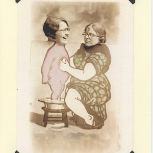 Lavar a las mujeres: Tarjeta LGBTQ vintage - Tarjeta del Día de la Madre, tarjeta de mamás lesbianas divertidas, tarjeta de novias gays, tarjeta de nuevas mamás, tarjeta de baby shower de lesbianas