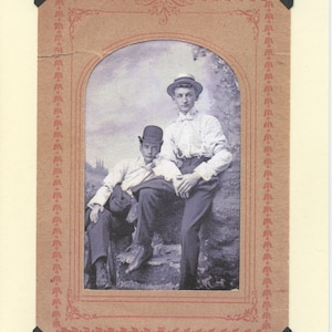 À vos côtés: carte LGBTQ + vintage - carte de petit ami gay, carte de maris mariés gays, emménagement ensemble, engagement, félicitations gay