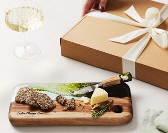 Personalized Chopping Board Gift Set, Christmas Gift for Wife or Mum, Unique Resin Charcuterie Gift Box, Xmas Present for Her or Him