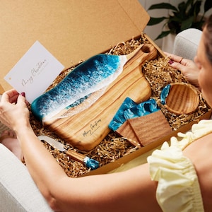 Personalisiertes Weihnachtsgeschenk für Mutter, Weihnachtsgeschenkbox mit Gravur, Einzigartiges Weihnachtsgeschenk, Benutzerdefinierte Gourmet-Geschenkset, Einzigartiges Geschenk für Sie
