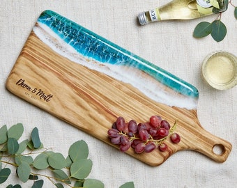 Engagement Gift For Newlyweds, Unique Personalized Wedding Gift, Engraved Cutting Board for Anniversary, Ocean Beach Resin Art Cheese Board