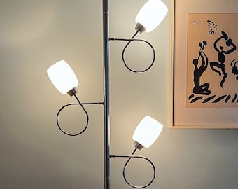 Lámpara de poste de tensión MCM Lámpara de poste de tensión moderna de mediados de siglo Lámpara de poste de tensión cromada