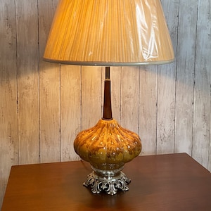 Mid Century Ceramic Lamp MCM Table Lamp Vintage Ceramic Lamp Walnut and Ceramic Lamp