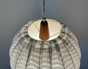 Lámpara colgante escandinava vintage de teca, farol colgante de punto de estilo moderno de mediados de siglo.