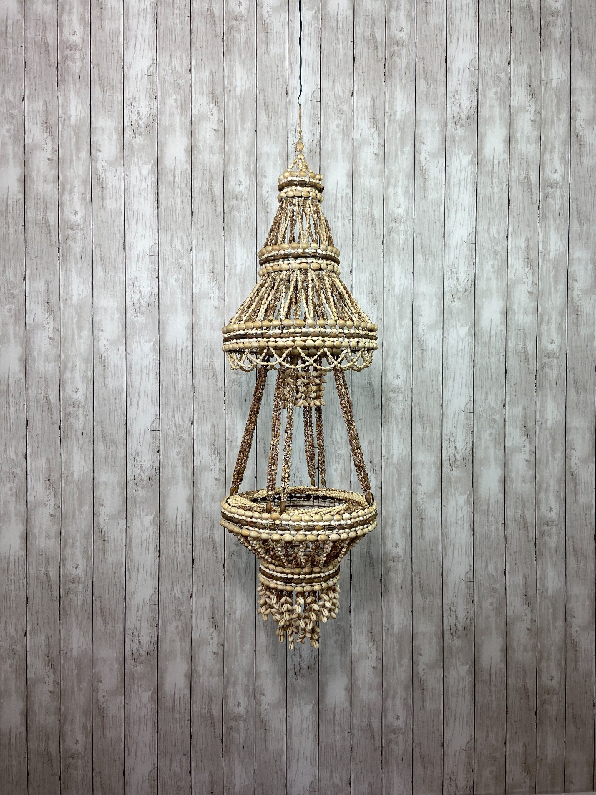 Sea Shell Plant Hanger, Vintage Cowrie Sea Shell Plant Hanger. Vintage