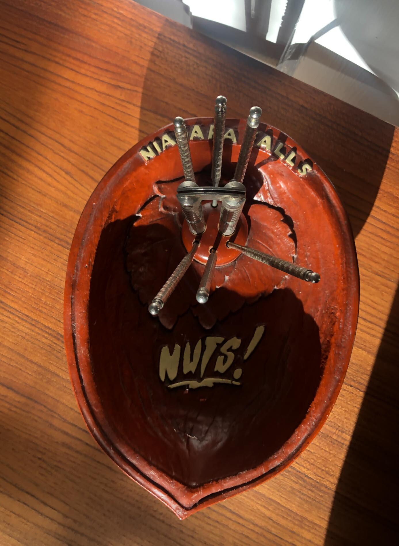 Vintage Nut Bowl, Burwood Nut Bowl, Niagara Falls Nut Bowl, Christmas