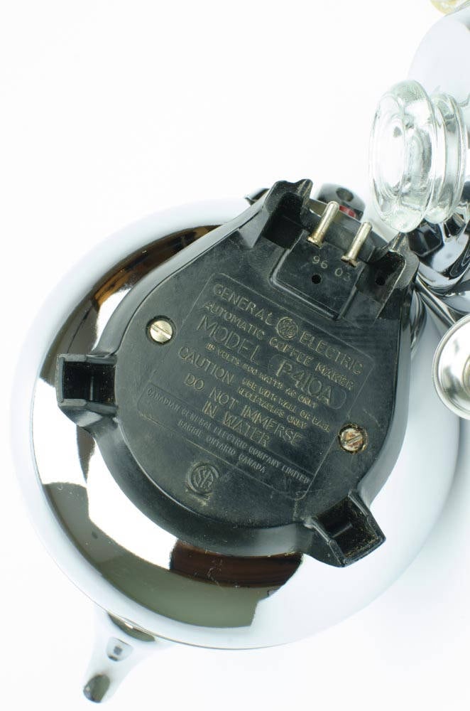 General Electric Automatic Coffee Maker, P400A 9 Cup Pot Bellied