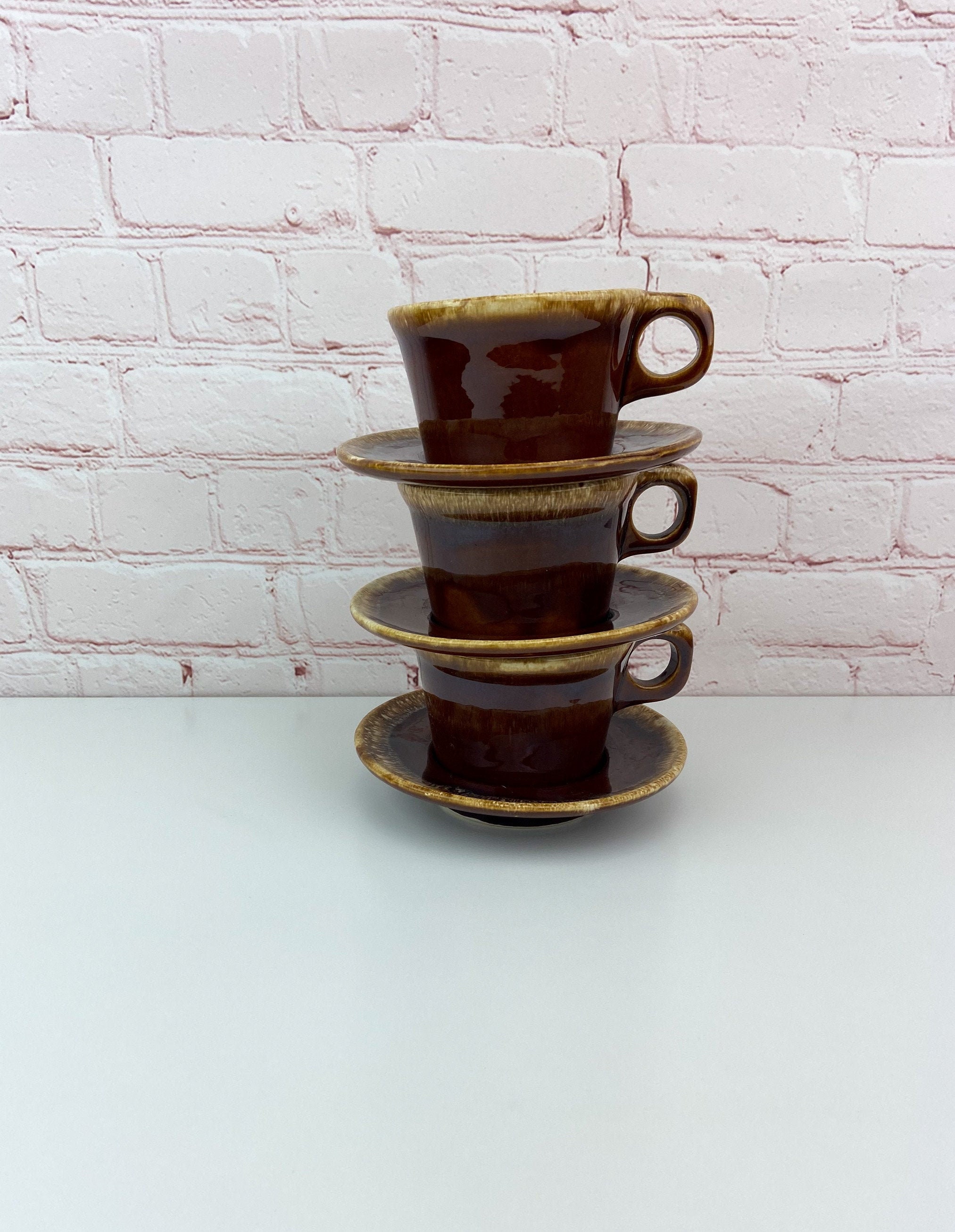 Hull Brown Drip(3) Oven Proof USA Crestone Coffee Mugs and Saucers Hull
