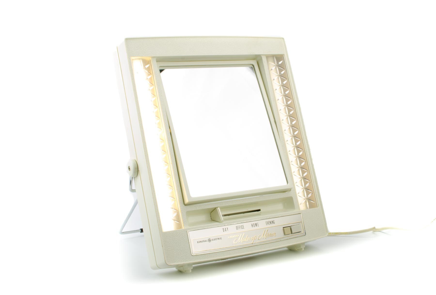 Makeup Mirror, Makeup Mirror With Lights, Makeup Mirror Vintage, GE