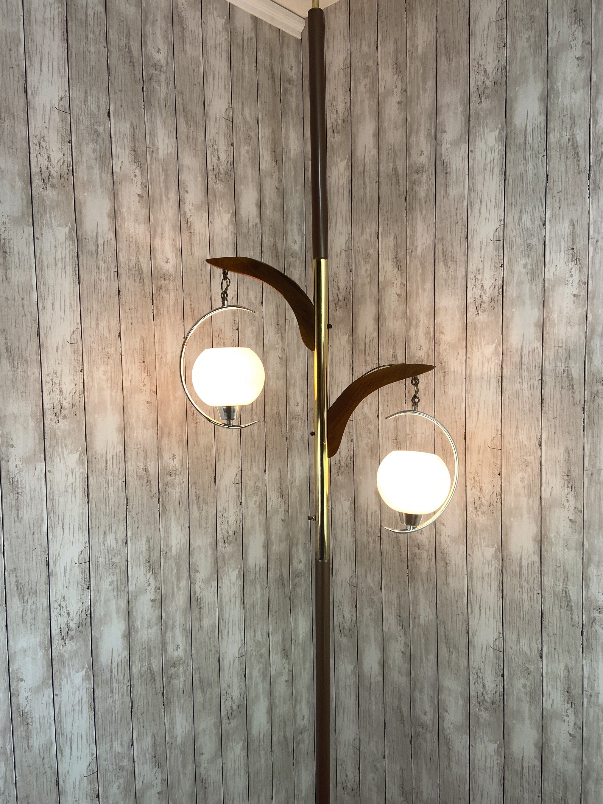 Tension Pole Lamp MCM Pole Lamp Mid Centur Modern Tension Pole Mid