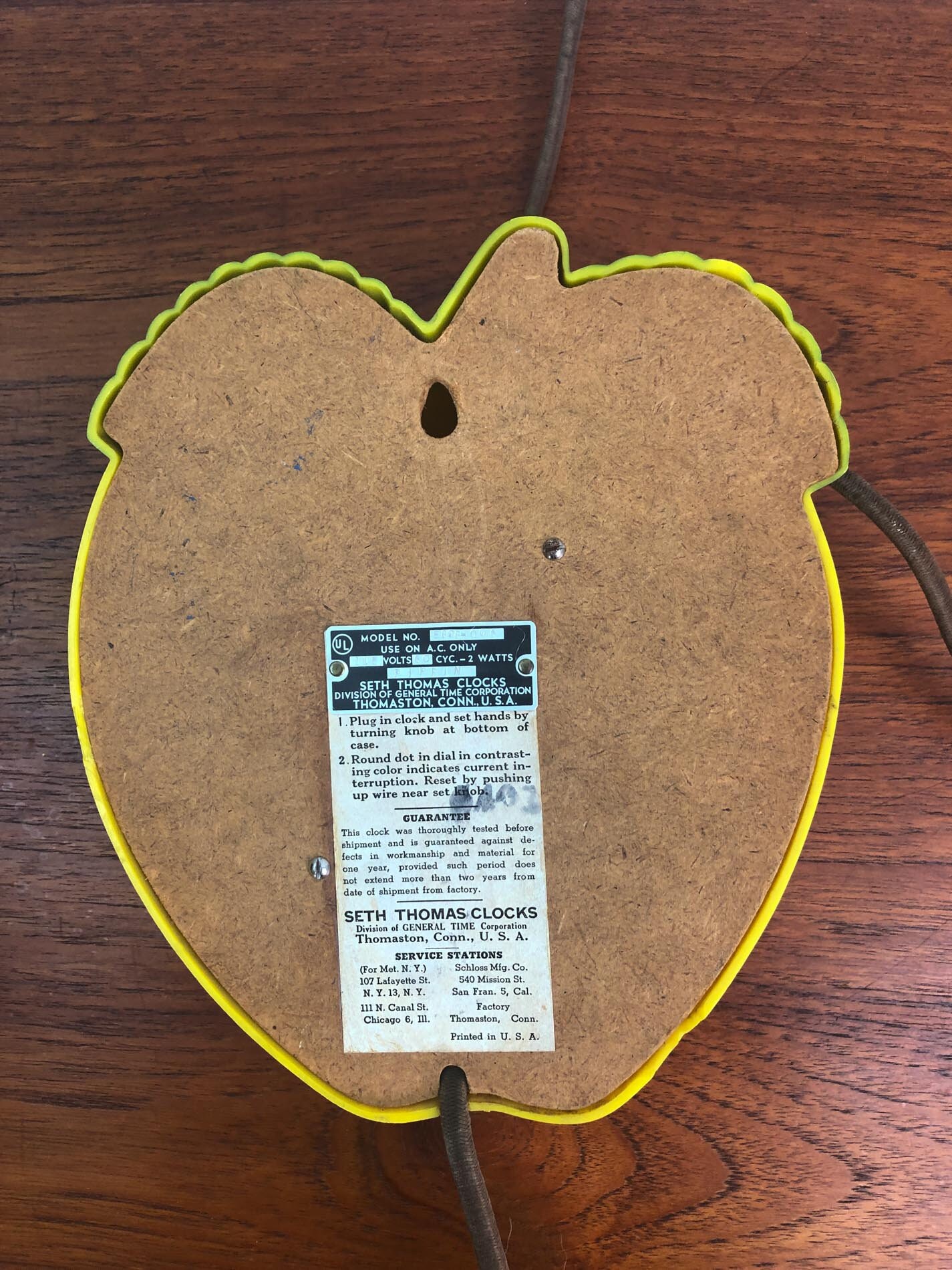 MCM Wall Clock, Mid Century Wall Clock,1950s Kitchen Clock, Apple Wall