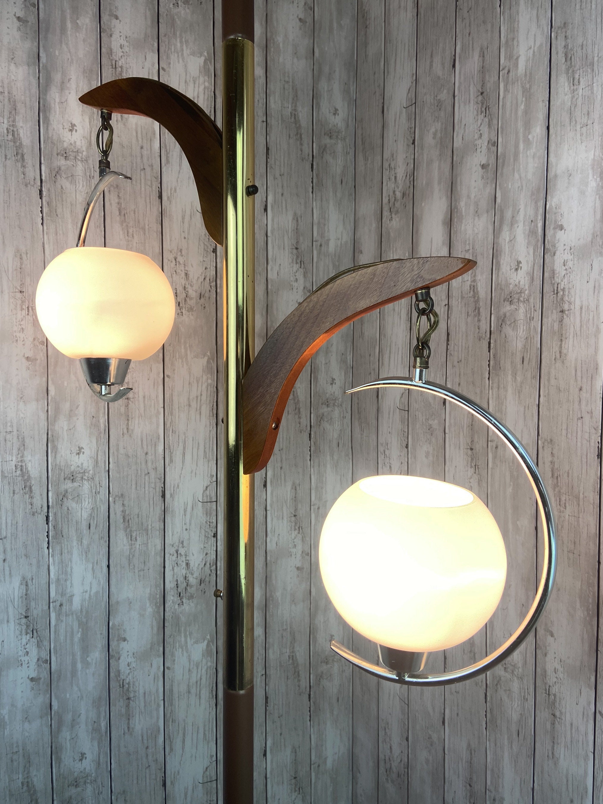 Tension Pole Lamp MCM Pole Lamp Mid Centur Modern Tension Pole Mid