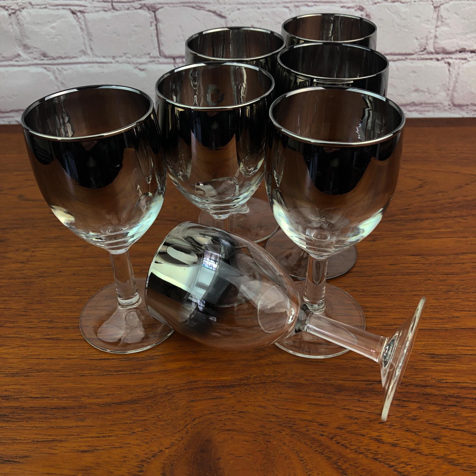 Silver Ombre Wine Glasses (SEVEN), Thorpe Style Mercury Glass Stems