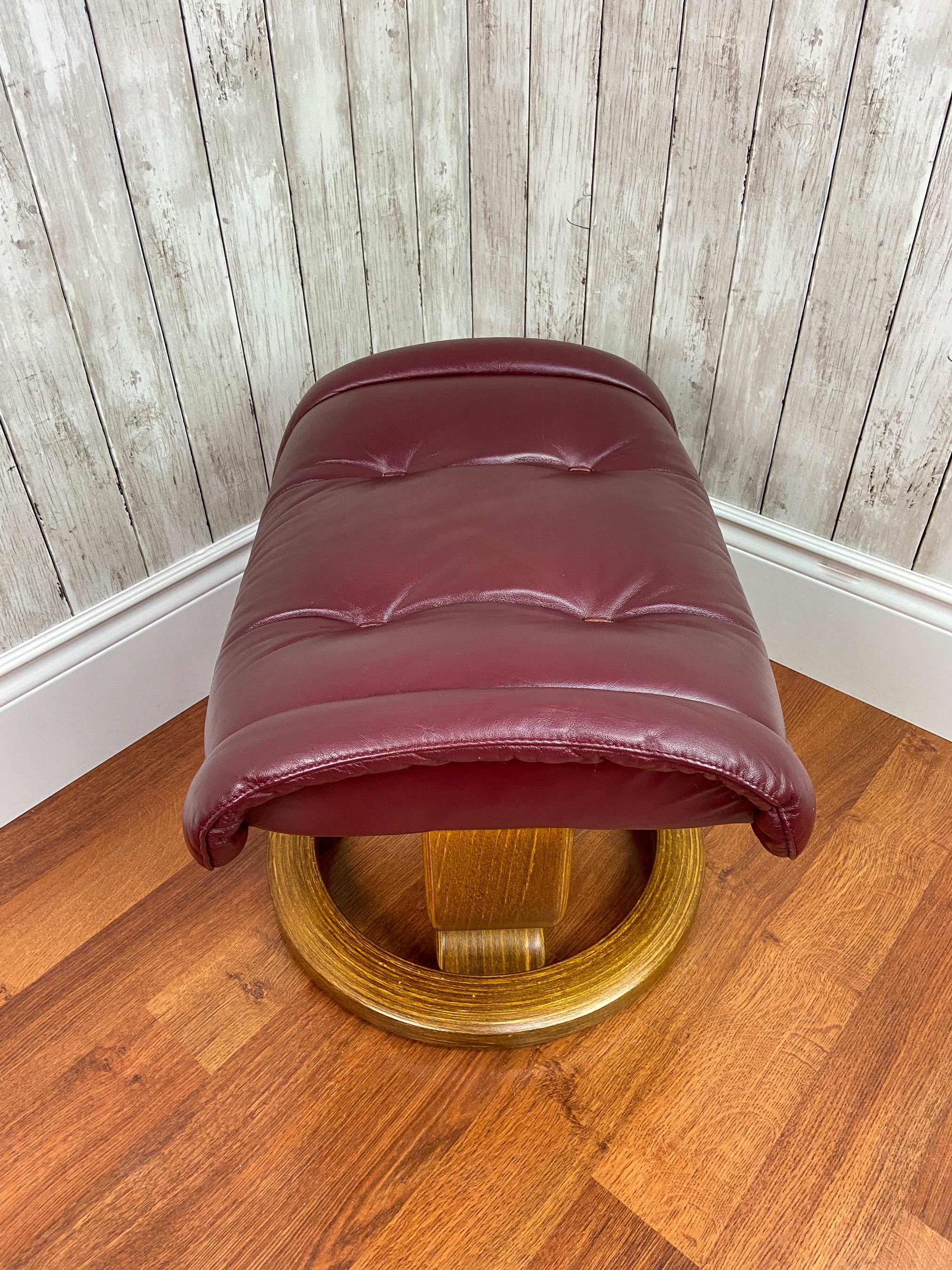 Ekornes Stressless Ottoman Ekornes Stressless Classic Ottoman Vintage