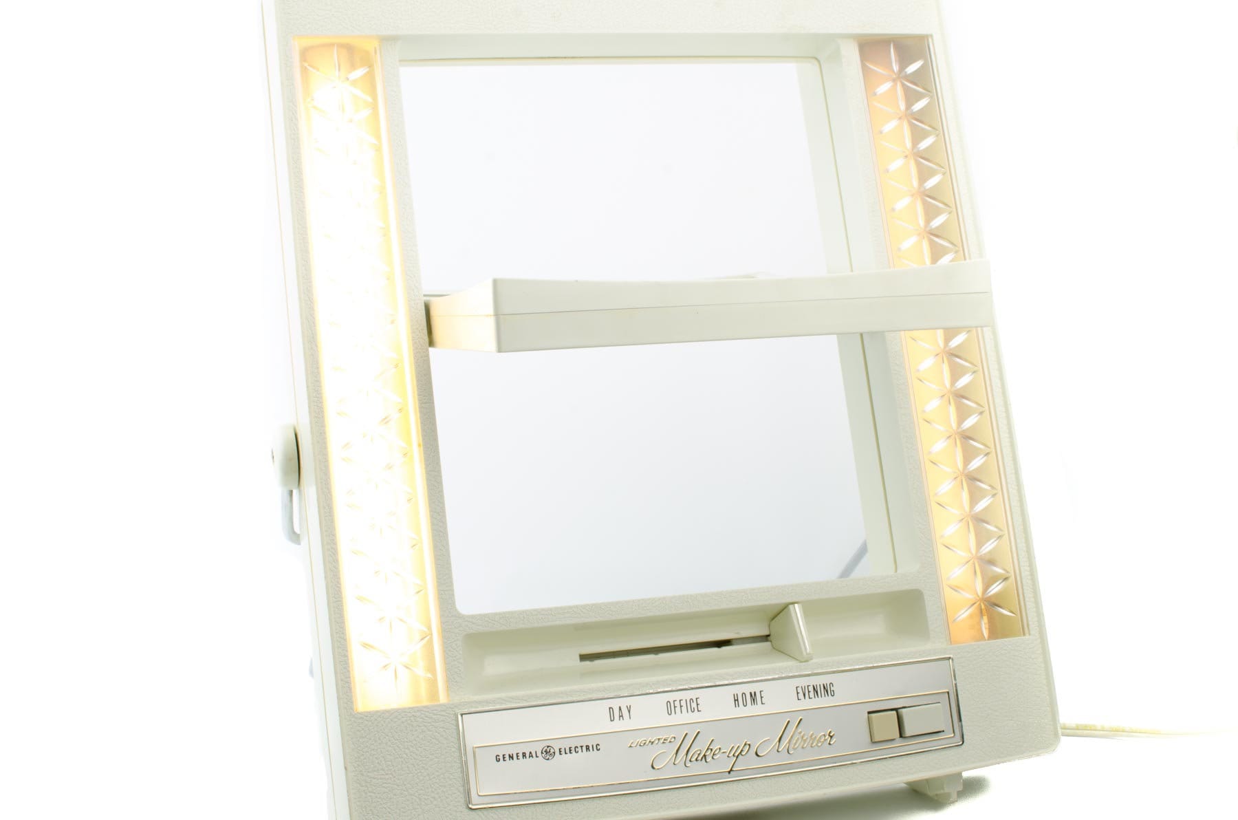 Makeup Mirror, Makeup Mirror With Lights, Makeup Mirror Vintage, GE