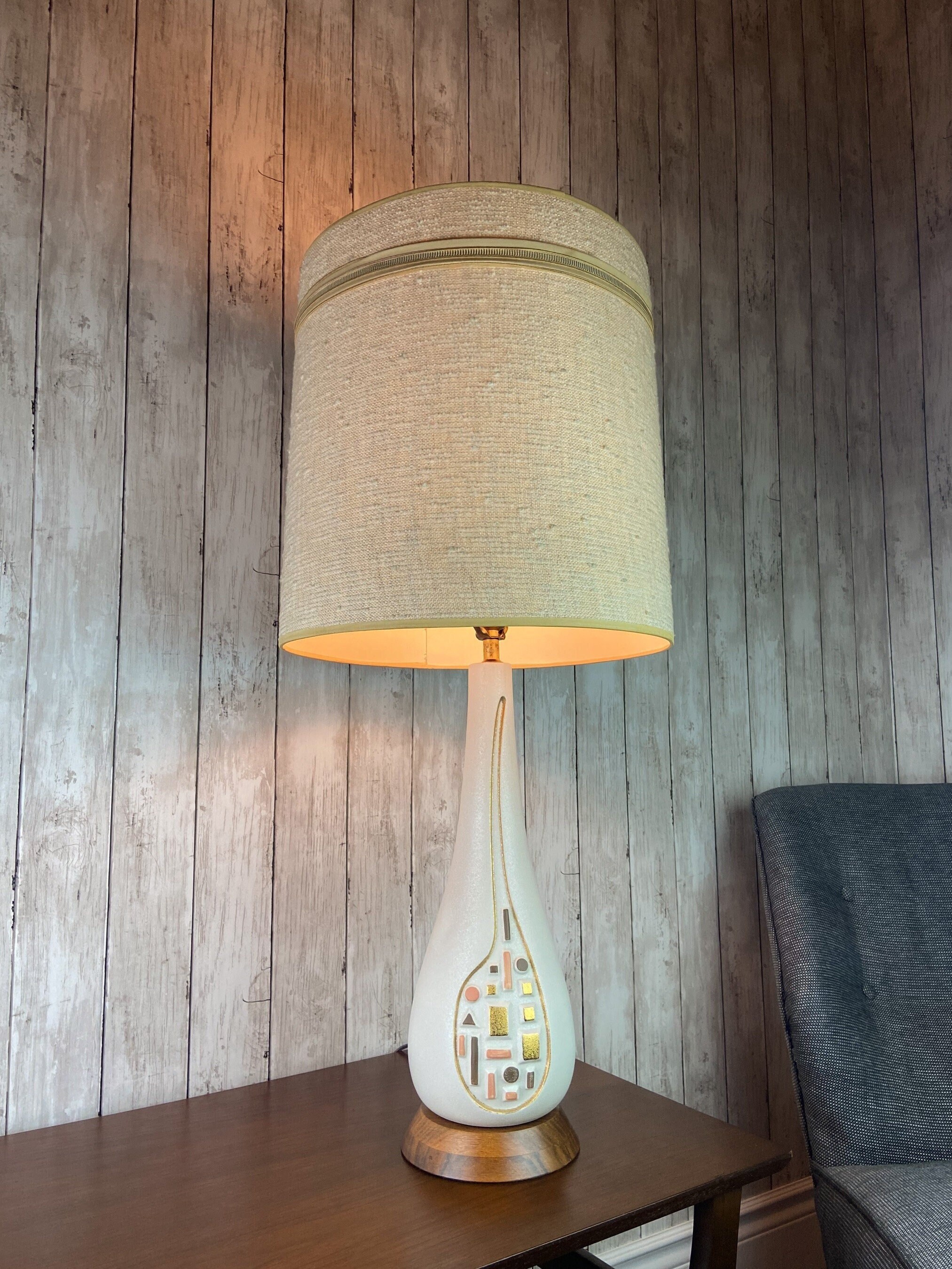 Mid Century Ceramic Lamp MCM Table Lamp Vintage Ceramic Lamp White