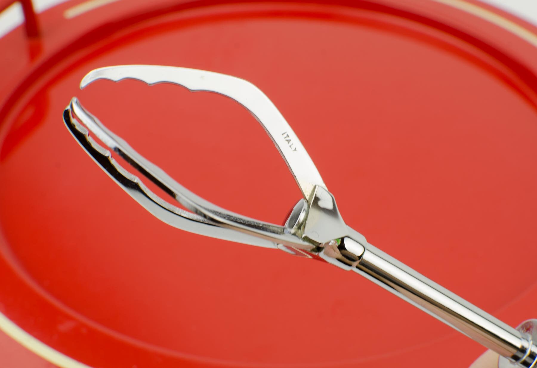 Retractable Italian Ice Tongs, Push Button Mechanical Ice Cube Grabber