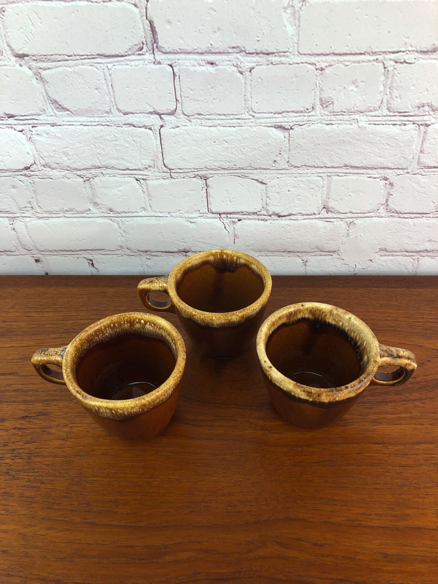 Hull Brown Drip Coffee Mugs(3), Oven Proof USA, House and Garden,Mirror