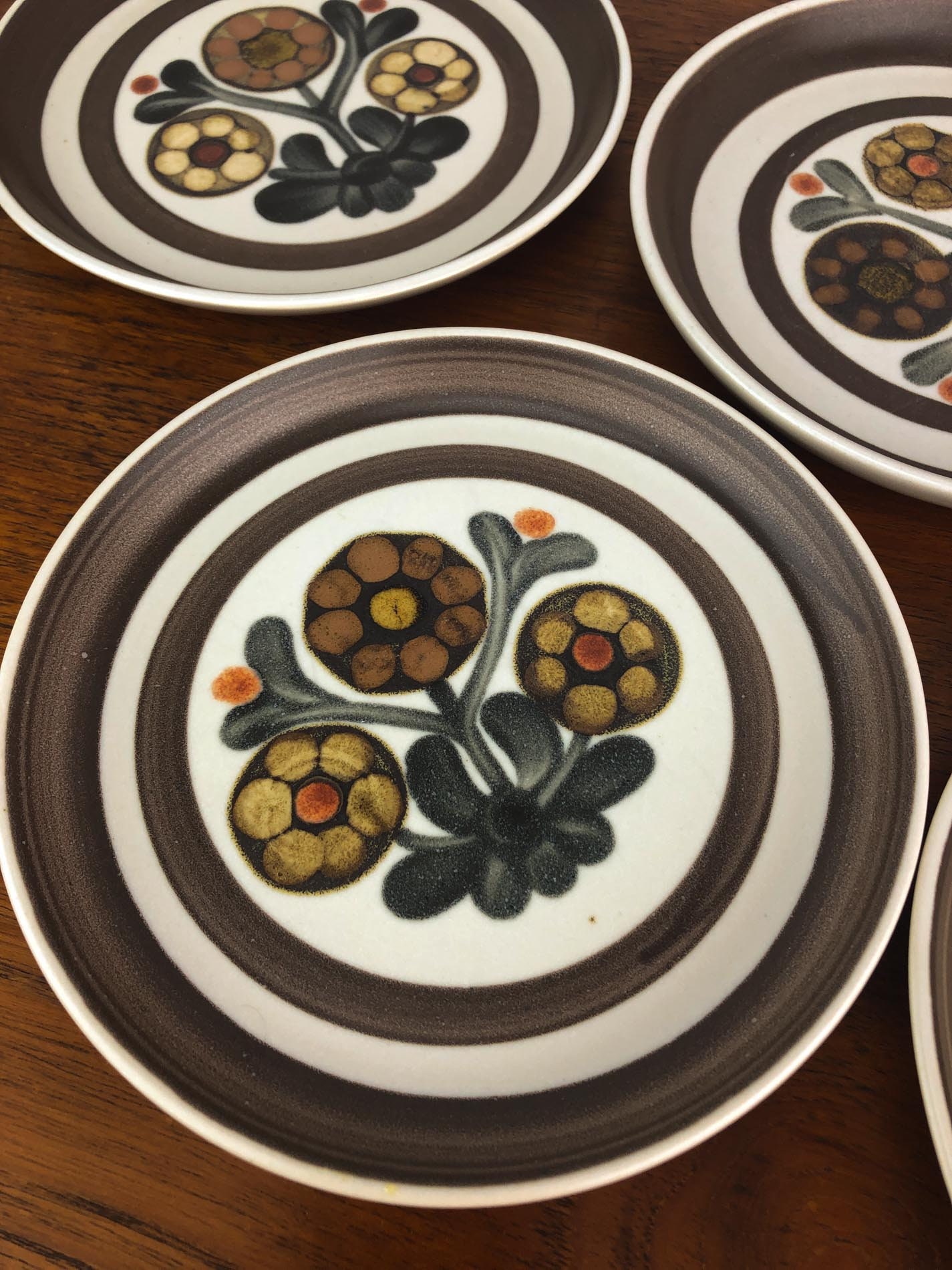 DenbyLangley Mayflower Dessert Plates (5) Designed by Gill Pemberton