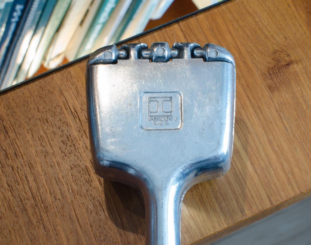 Vintage Irvinware Hand Ice Crusher, Vintage Barware, Mid Century Bar Tools