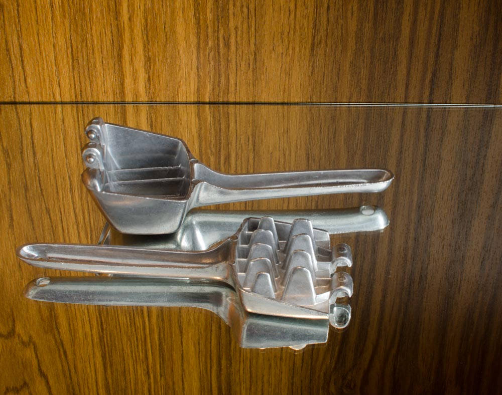 Vintage Irvinware Hand Ice Crusher, Vintage Barware, Mid Century Bar Tools