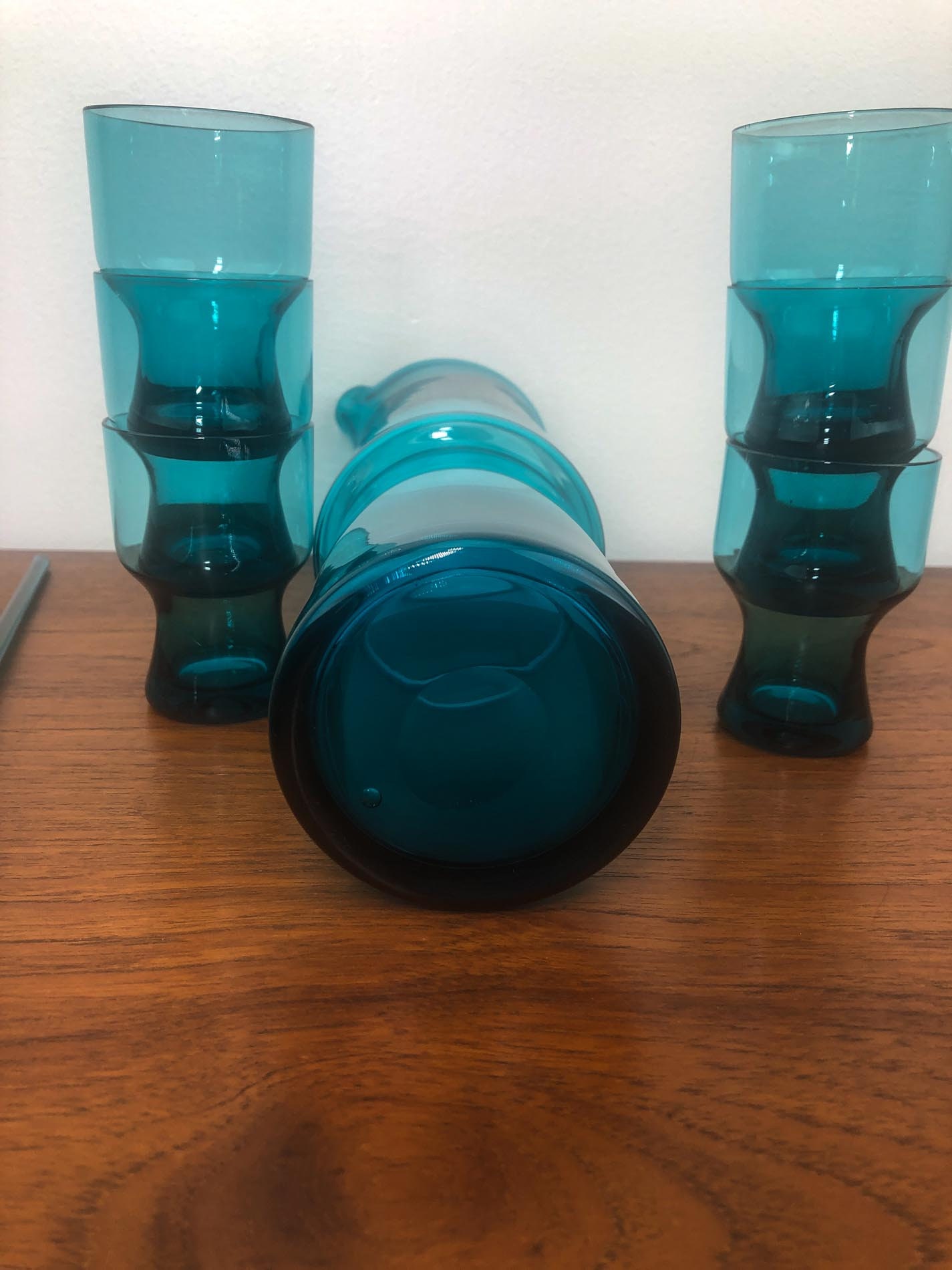 Martini Pitcher, MMC Martini Carafe, Blue Carafe and Glasses, Mid