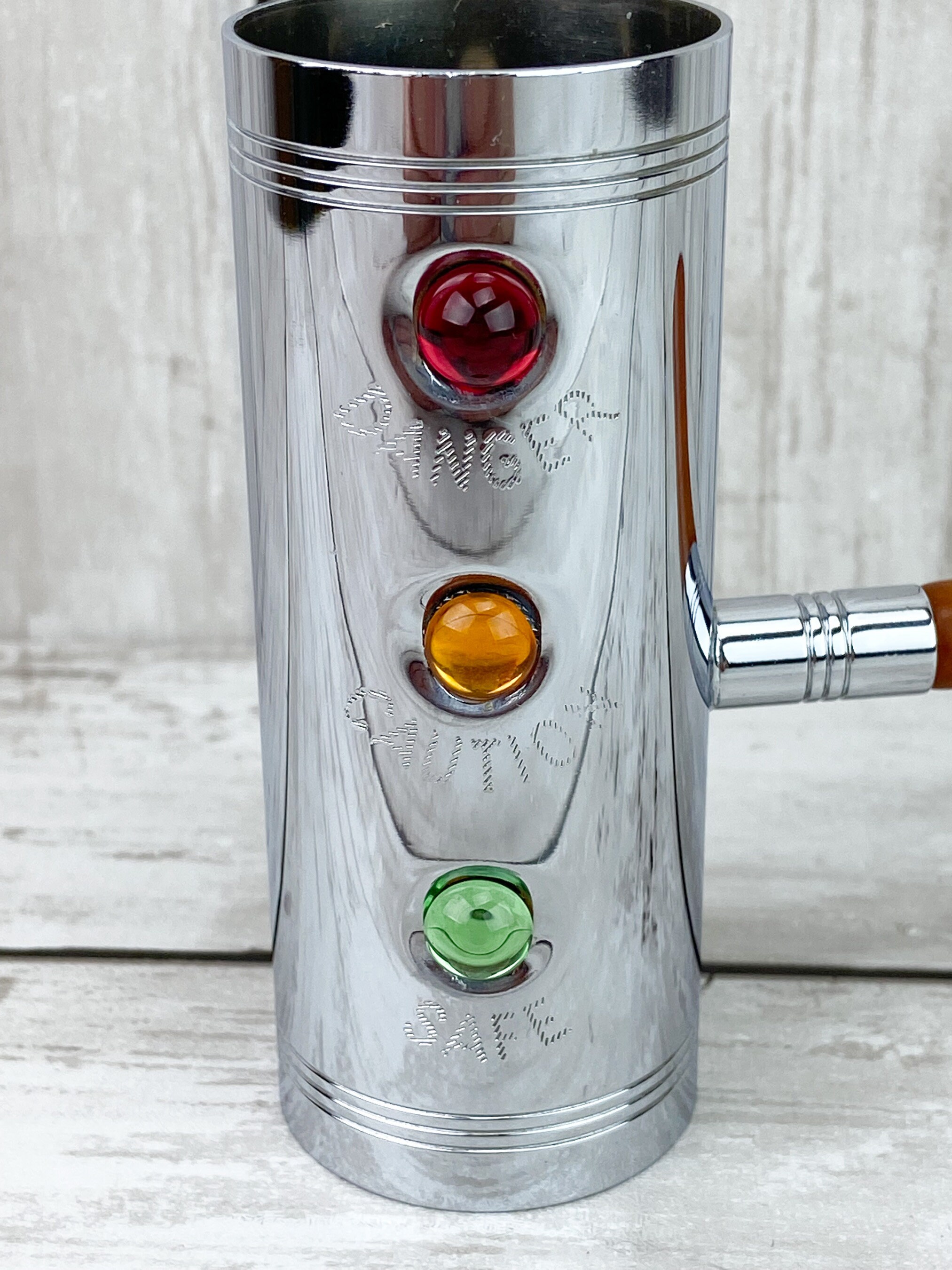 Glo Hill Barmates Bakelite Set Stoplight Jigger Bakelite Jigger Stoplight Jigger Novelty Jigger