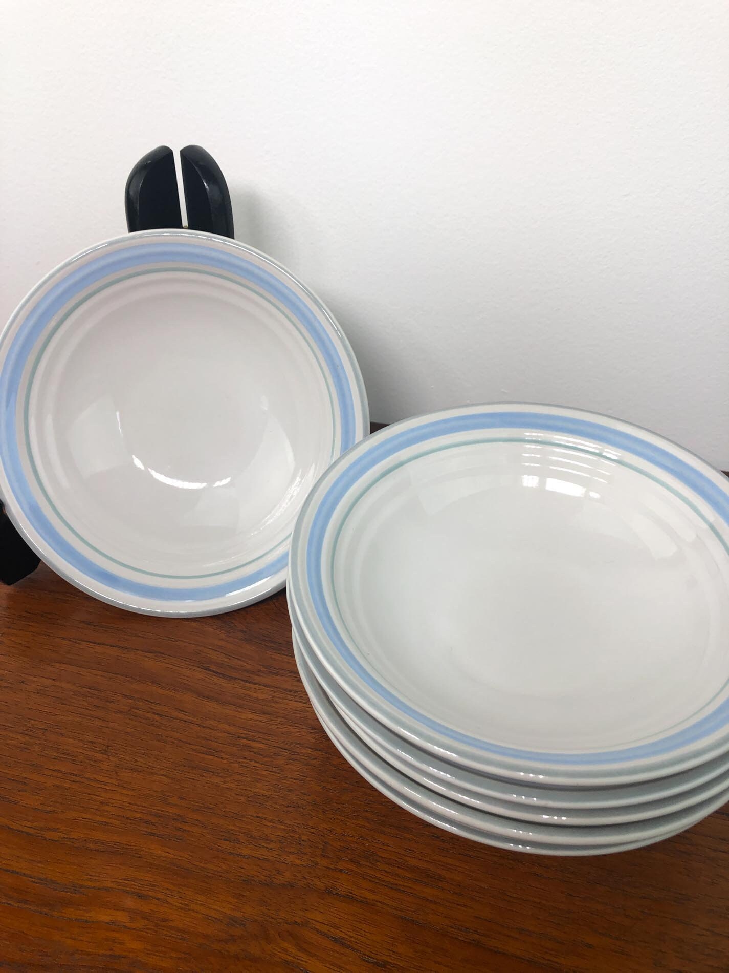 Fascino Stoneware Cereal Bowls(8) by Yamaka Made and Hand Decorated in