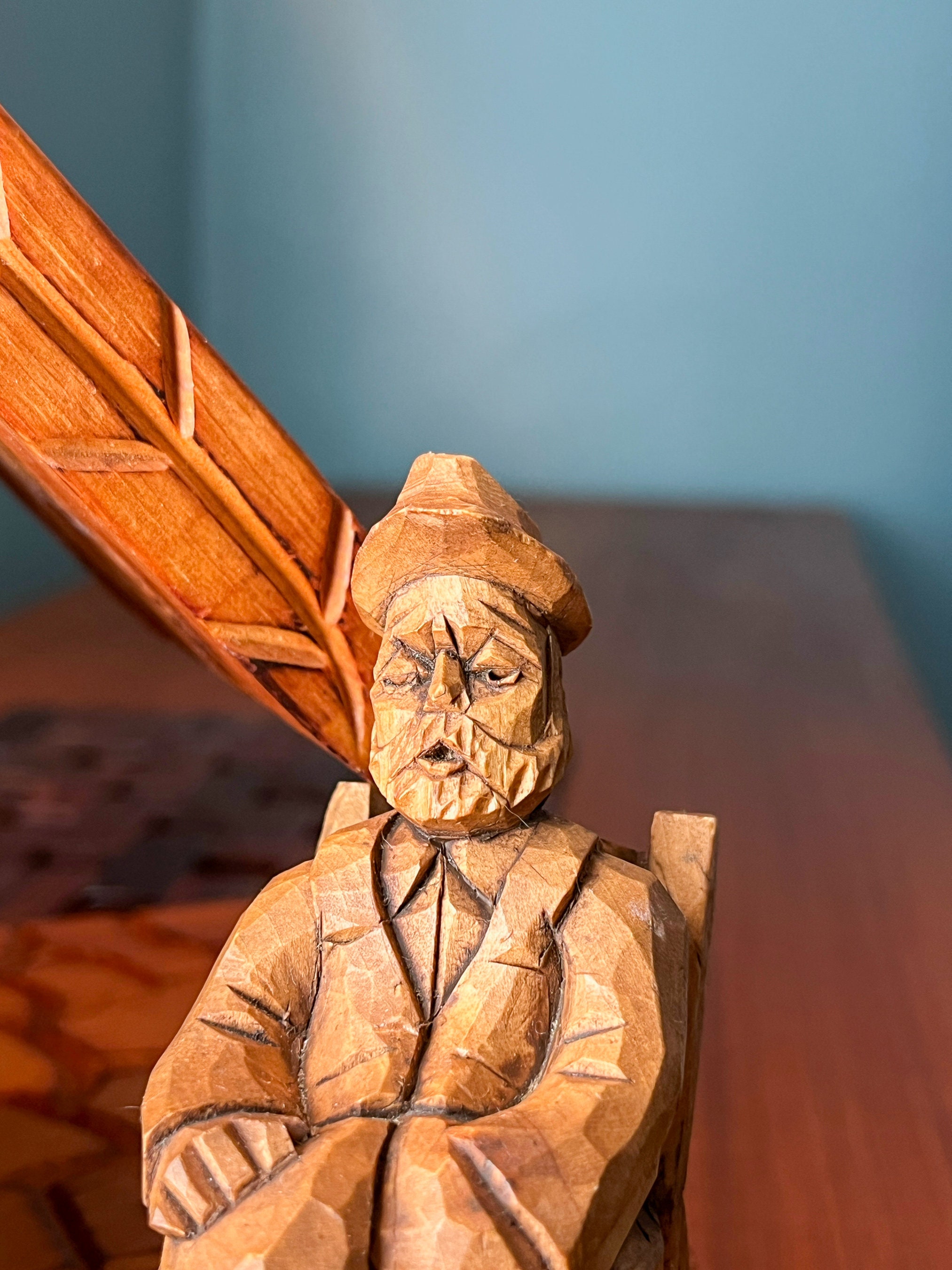 Artisan Lamp St. Jean Port-joli Lamp Hand Carved Wood Lamp Artisan Lamp St. Jean Port-joli Lamp Hand Carved Wood Lamp