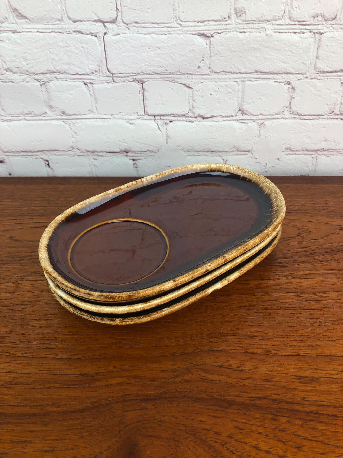 Hull Luncheon Plates (3), Hull Brown Drip Oven Proof USA Snack Plates