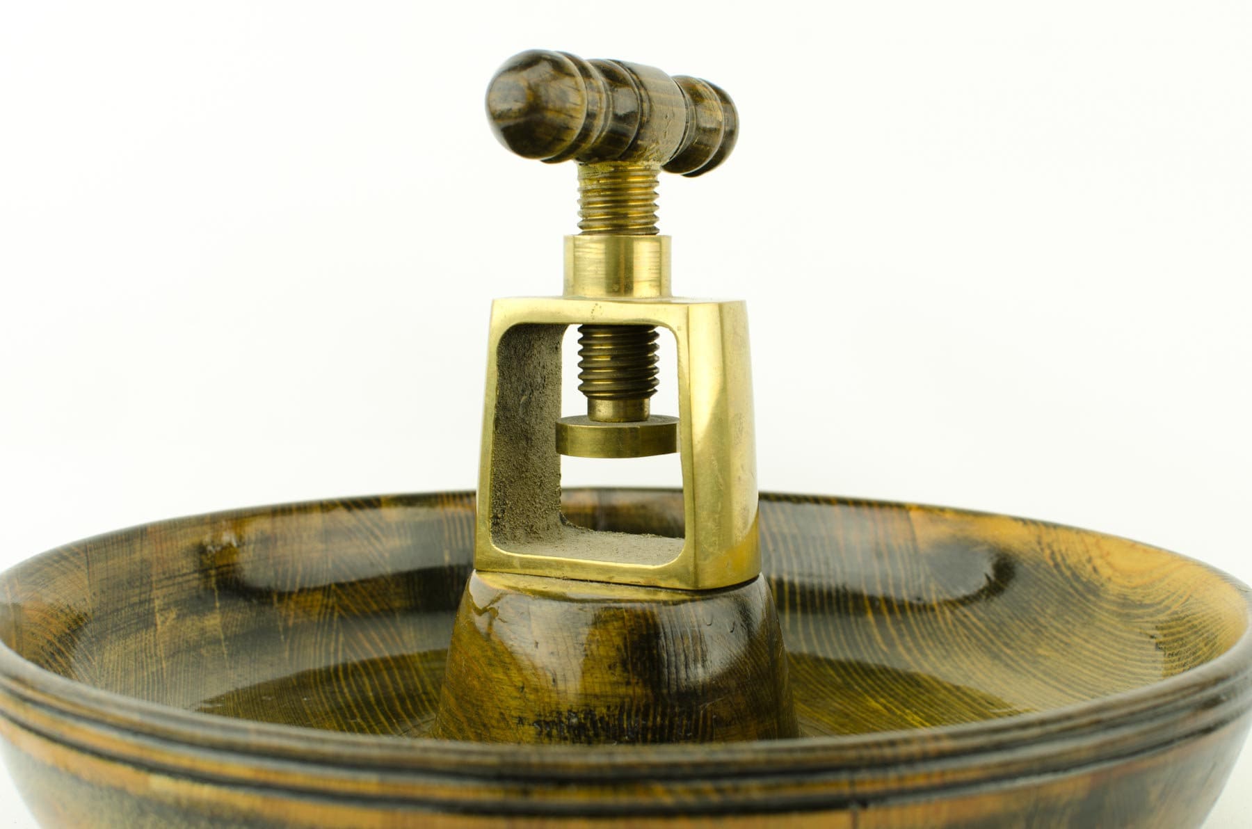 RESERVEDVintage Nut Bowl, Christmas Nut Bowl, Holiday Nut Bowl, Wood