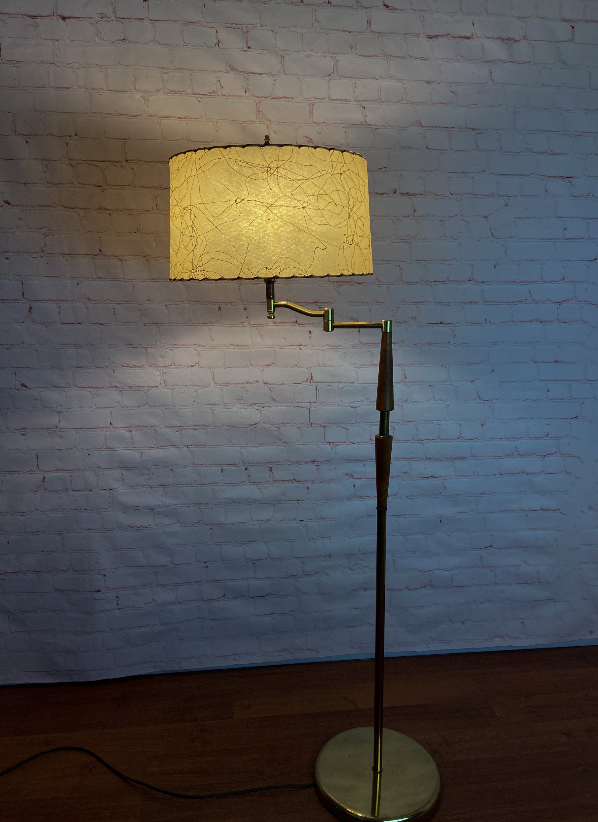 MCM Floor Lamp, Mid Century Floor Lamp, Fiberglass Shade Floor Lamp